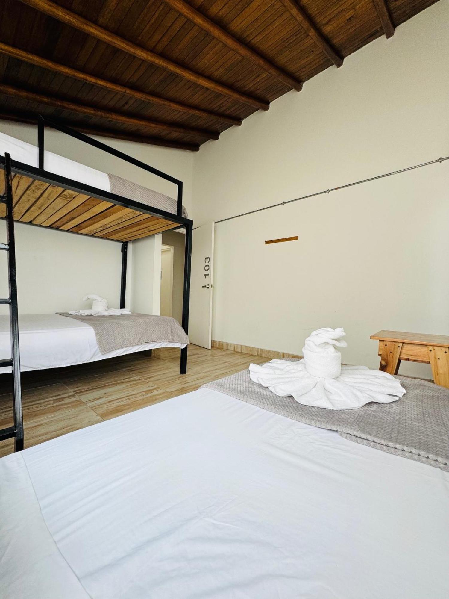La Madriguera Hotel Guatapé Екстериор снимка