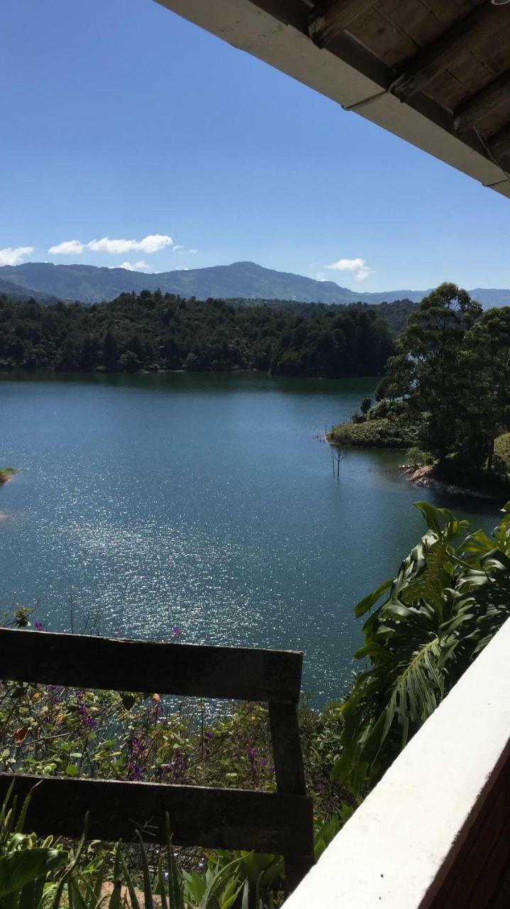 La Madriguera Hotel Guatapé Екстериор снимка