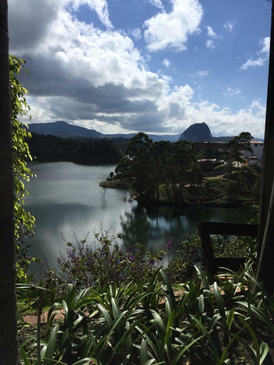La Madriguera Hotel Guatapé Екстериор снимка